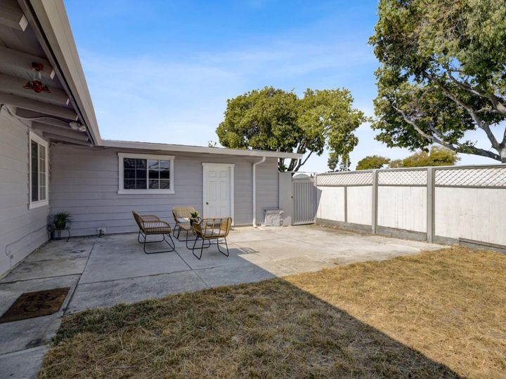 315 Meadowlake Dr, Sunnyvale, CA | . Photo 37 of 46