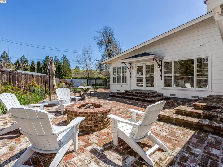 3252 Woodview Dr, Lafayette, CA | Burton Valley. Photo 33 of 37