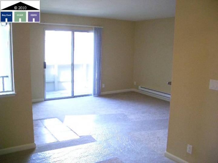 3267 Foxtail Ter condo #1. Photo 10 of 11