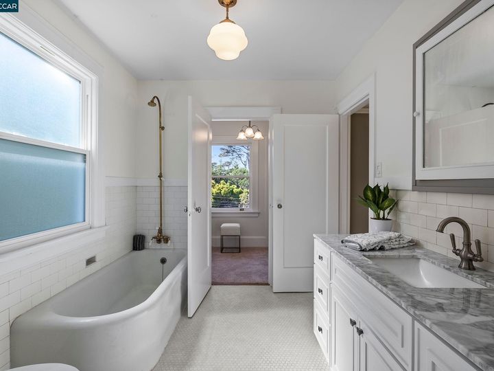 3615 Clement St, San Francisco, CA | Outer Richmond. Photo 11 of 60