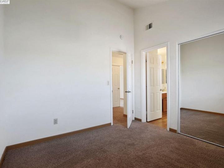 370 Jaeger St, Tracy, CA | Central Tracy. Photo 23 of 36