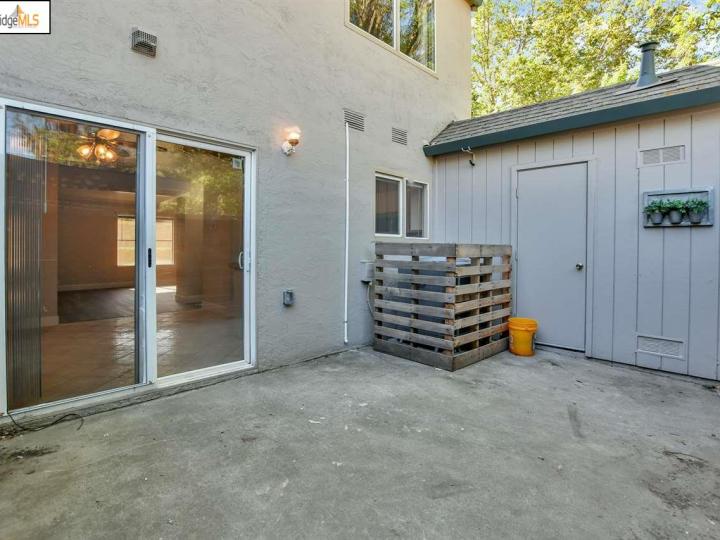 3930 Northwood Dr #G, Concord, CA, 94520 Townhouse. Photo 12 of 23