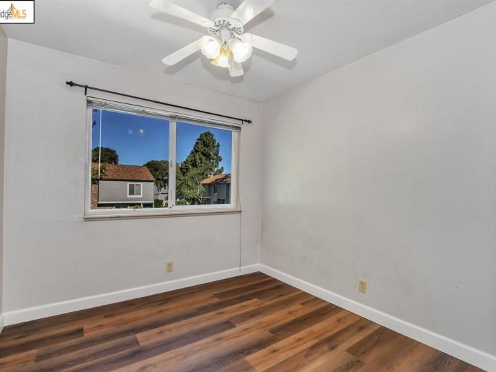 3930 Northwood Dr #G, Concord, CA, 94520 Townhouse. Photo 14 of 23