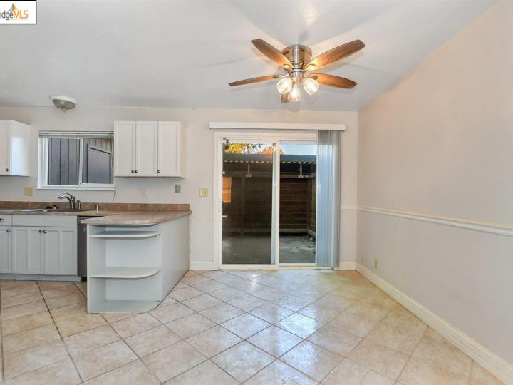 3930 Northwood Dr #G, Concord, CA, 94520 Townhouse. Photo 6 of 23