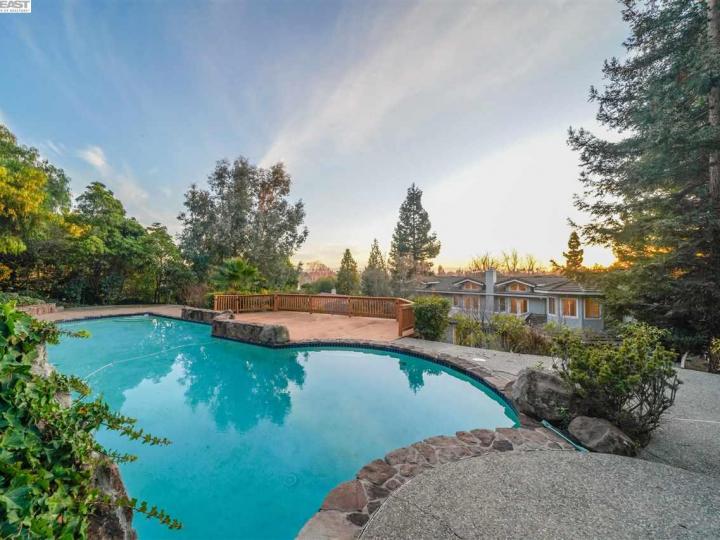 40400 Canyon Heights Dr, Fremont, CA | Kimber Park. Photo 31 of 39