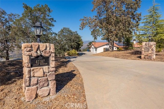 41187 Lilley Mountain Dr, Coarsegold, CA | . Photo 2 of 51