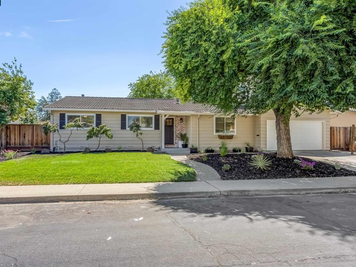 4236 Brentwood Cir, Concord, CA | Crestwood. Photo 2 of 34