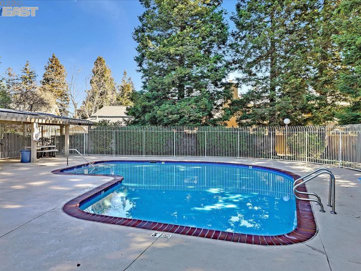 4810 Balthazar Ter, Fremont, CA, 94555 Townhouse. Photo 43 of 60