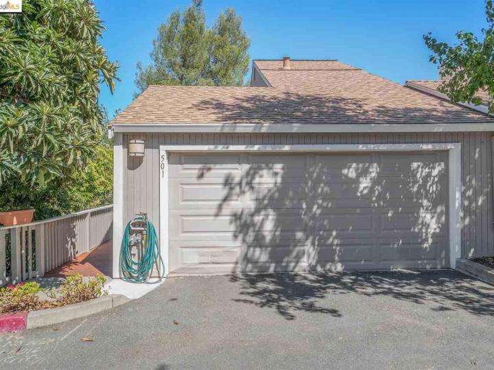 501 Camelback Rd, Pleasant Hill, CA, 94523 Townhouse. Photo 2 of 27