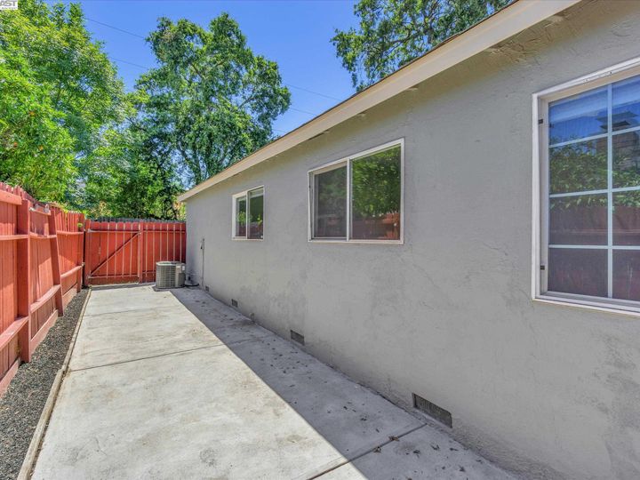 5146 Red Oak Dr, Concord, CA | Clayon Valley. Photo 14 of 14