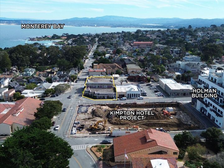 529 Central Pacific Grove CA 93950. Photo 2 of 11
