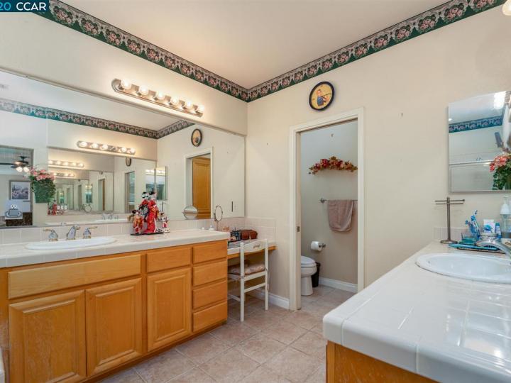 5342 Crystyl Ranch Dr, Concord, CA | Crystal Ranch. Photo 22 of 34