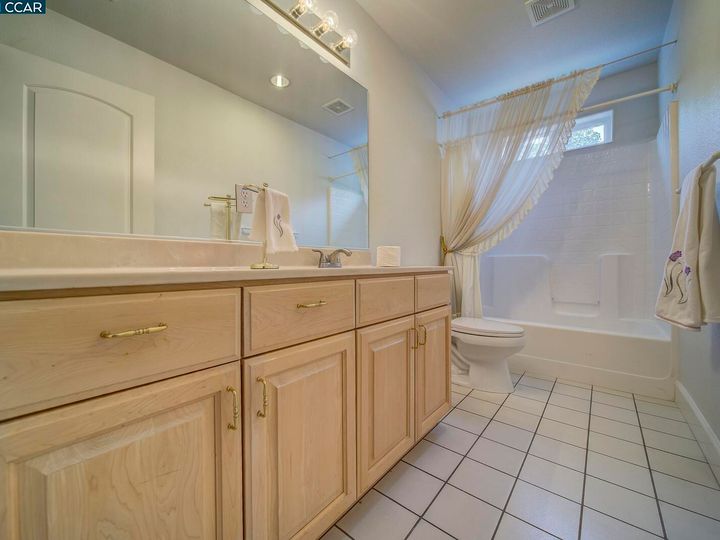543 Muir Ct, Vacaville, CA | Leisure Town. Photo 22 of 40
