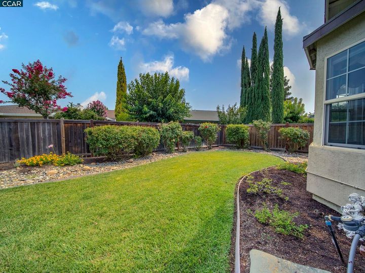 543 Muir Ct, Vacaville, CA | Leisure Town. Photo 39 of 40