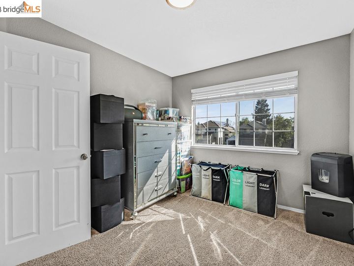 561 Rolling Oak Ct, Vacaville, CA | Brown Valley. Photo 25 of 32