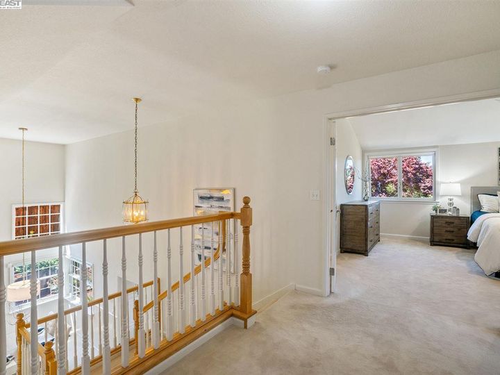 6022 Slopeview Ct, Castro Valley, CA | Columbia. Photo 19 of 37
