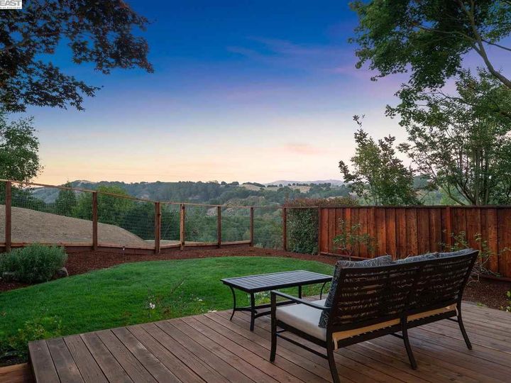 6022 Slopeview Ct, Castro Valley, CA | Columbia. Photo 33 of 37