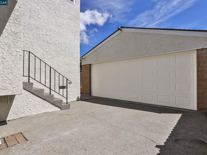 618 38th St, Richmond, CA | North And East. Photo 23 of 24