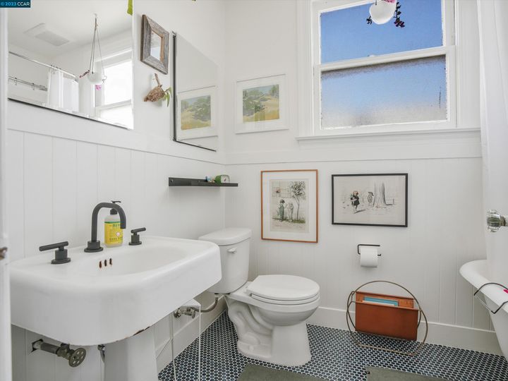618 42nd Ave, San Francisco, CA | Outer Richmond. Photo 25 of 45