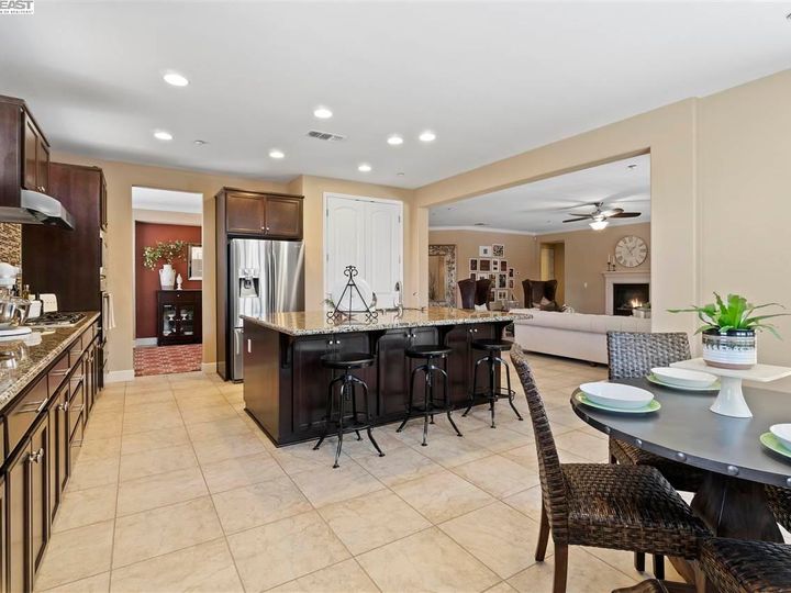 660 Big Bear Ct, Brentwood, CA | Brentwood. Photo 17 of 40