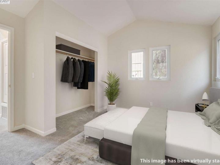 6700 Outlook Ave, Oakland, CA | Millsmont Area. Photo 28 of 40