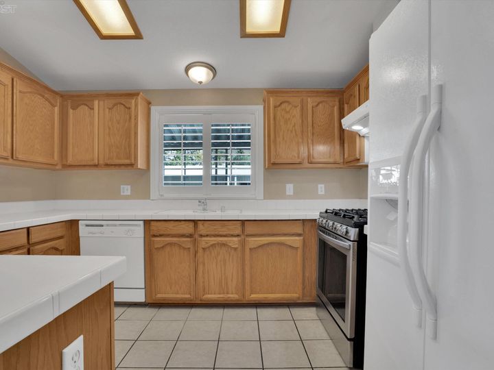 711 Old Canyon Rd, Fremont, CA | . Photo 9 of 33