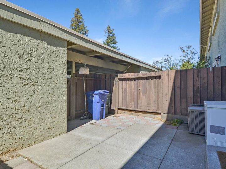 74 Meadowbrook Ave, Pittsburg, CA, 94565 Townhouse. Photo 30 of 32