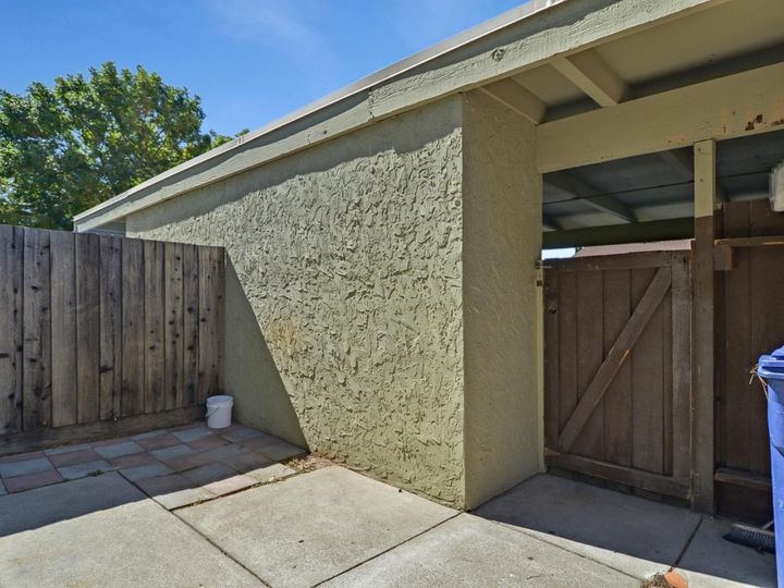 74 Meadowbrook Ave, Pittsburg, CA, 94565 Townhouse. Photo 32 of 32