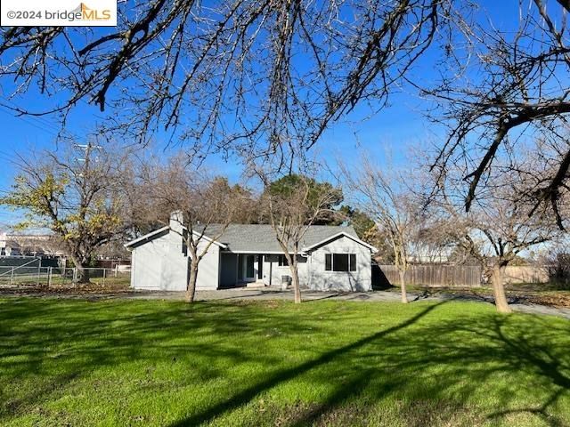 780 Minnesota Ave, Brentwood, CA | Brentwood. Photo 19 of 25