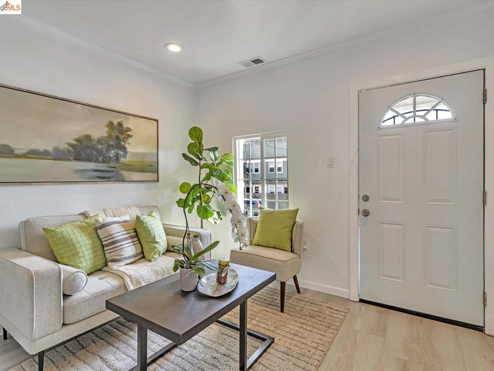 820 22nd St, Oakland, CA | Oakland West. Photo 6 of 28