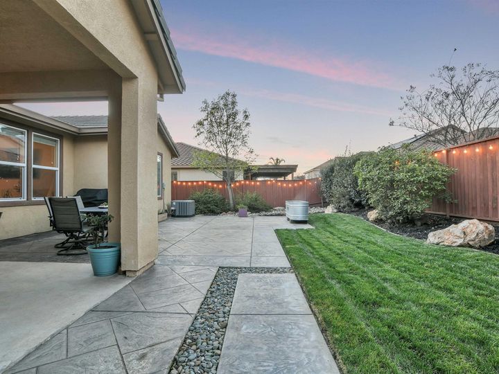 8275 Brookhaven Cir, Discovery Bay, CA | The Lakes. Photo 35 of 43