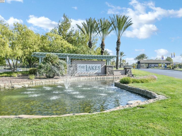 8275 Brookhaven Cir, Discovery Bay, CA | The Lakes. Photo 42 of 43