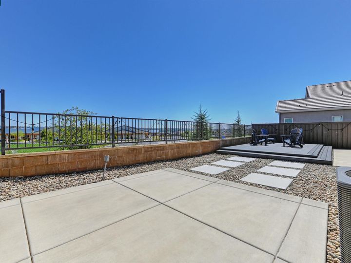 831 Clementine Dr, Rocklin, CA | . Photo 35 of 44