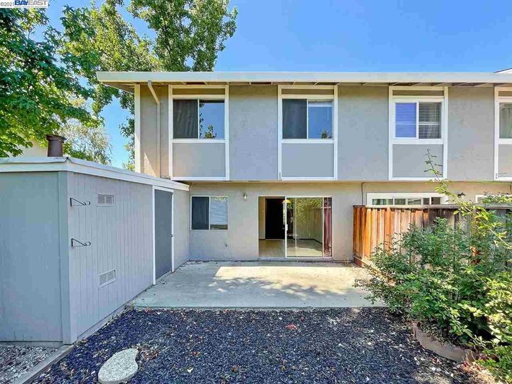 832 Royal Ann, Concord, CA, 94518 Townhouse. Photo 19 of 31