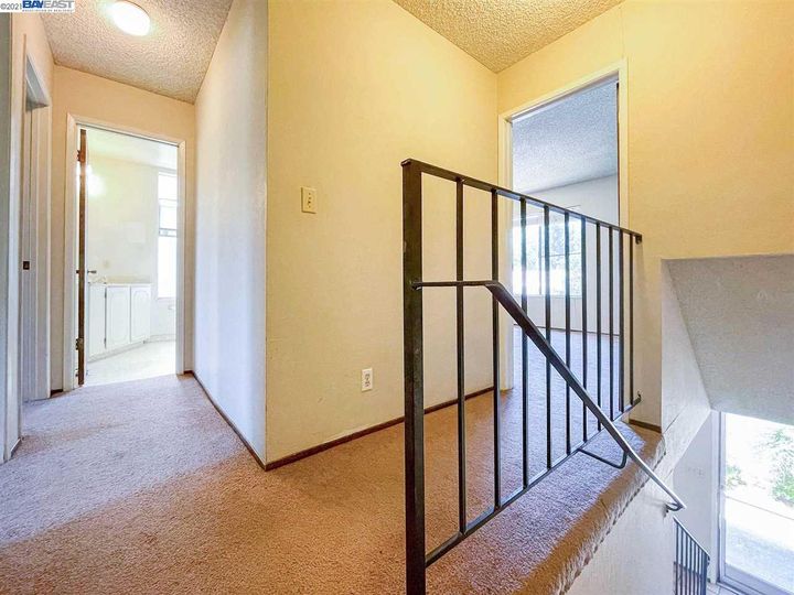 832 Royal Ann, Concord, CA, 94518 Townhouse. Photo 20 of 31
