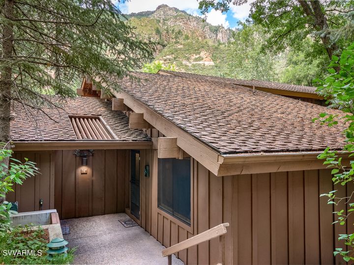 8351 N State Route 89a, Sedona, AZ | Junipine Res. Photo 8 of 36
