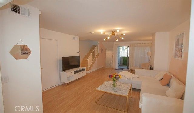 9140 Burnet Ave #22, North Hills (los Angeles), CA, 91343 Townhouse. Photo 9 of 37