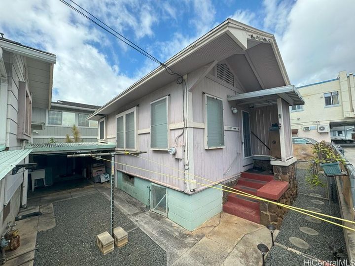 920 A Cedar St Honolulu HI Multi-family home. Photo 10 of 12