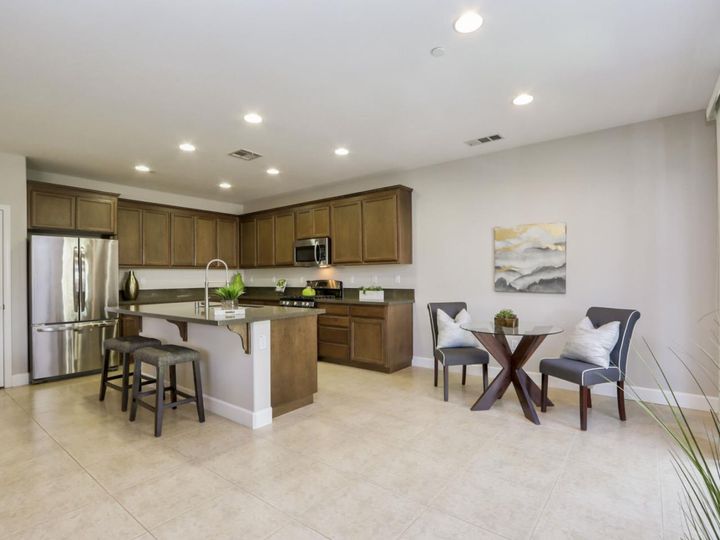 9534 Rodeo Dr, Gilroy, CA | . Photo 15 of 40