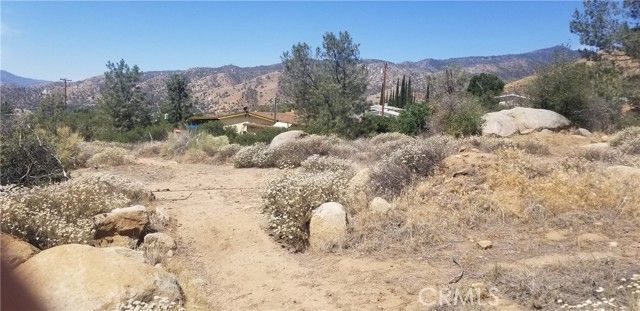 Rocky Knolls Dr Wofford Heights CA. Photo 3 of 9