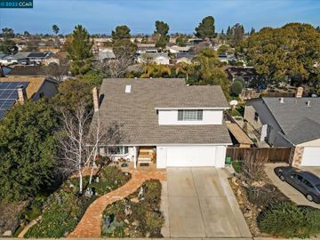1004 Rotherham Dr, Antioch, CA | Lone Tree Hgts. Photo 5 of 41