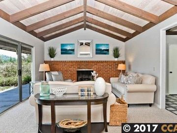 1045 Timothy Ln, Lafayette, CA | Upper Happy Vly. Photo 3 of 24