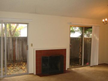 10811 Northforde Dr, Cupertino, CA, 95014 Townhouse. Photo 2 of 9