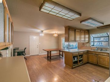 1099 Country Club Dr, Lafayette, CA | Lafayette Manor. Photo 6 of 33