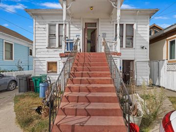 1421 37th Ave, Oakland, CA | Fruitvale. Photo 2 of 30
