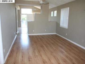 2265 Newport Ct, Discovery Bay, CA | Byron. Photo 2 of 6
