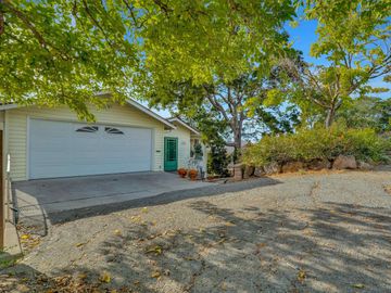 2266 S Crest Ave, Martinez, CA | Downtown Martine. Photo 2 of 31