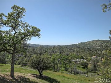 28974 Crystal Springs Ct, Coarsegold, CA | . Photo 2 of 42