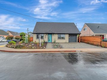 303 Heathcliff Dr, Pacifica, CA | . Photo 2 of 60