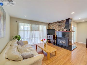 3142 Meadowbrook Dr, Concord, CA | Holbrook Heights. Photo 6 of 52